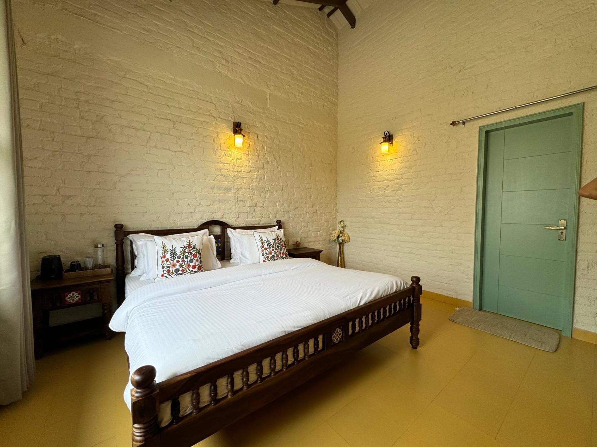 Cliff House, 3Br Lux Farmhouse 2Km To Rajpur Road Dehradun Eksteriør billede